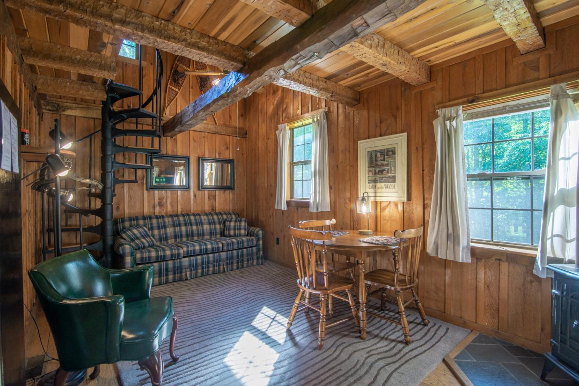 Moore House Inn & Cabins Marlinton 客房 照片