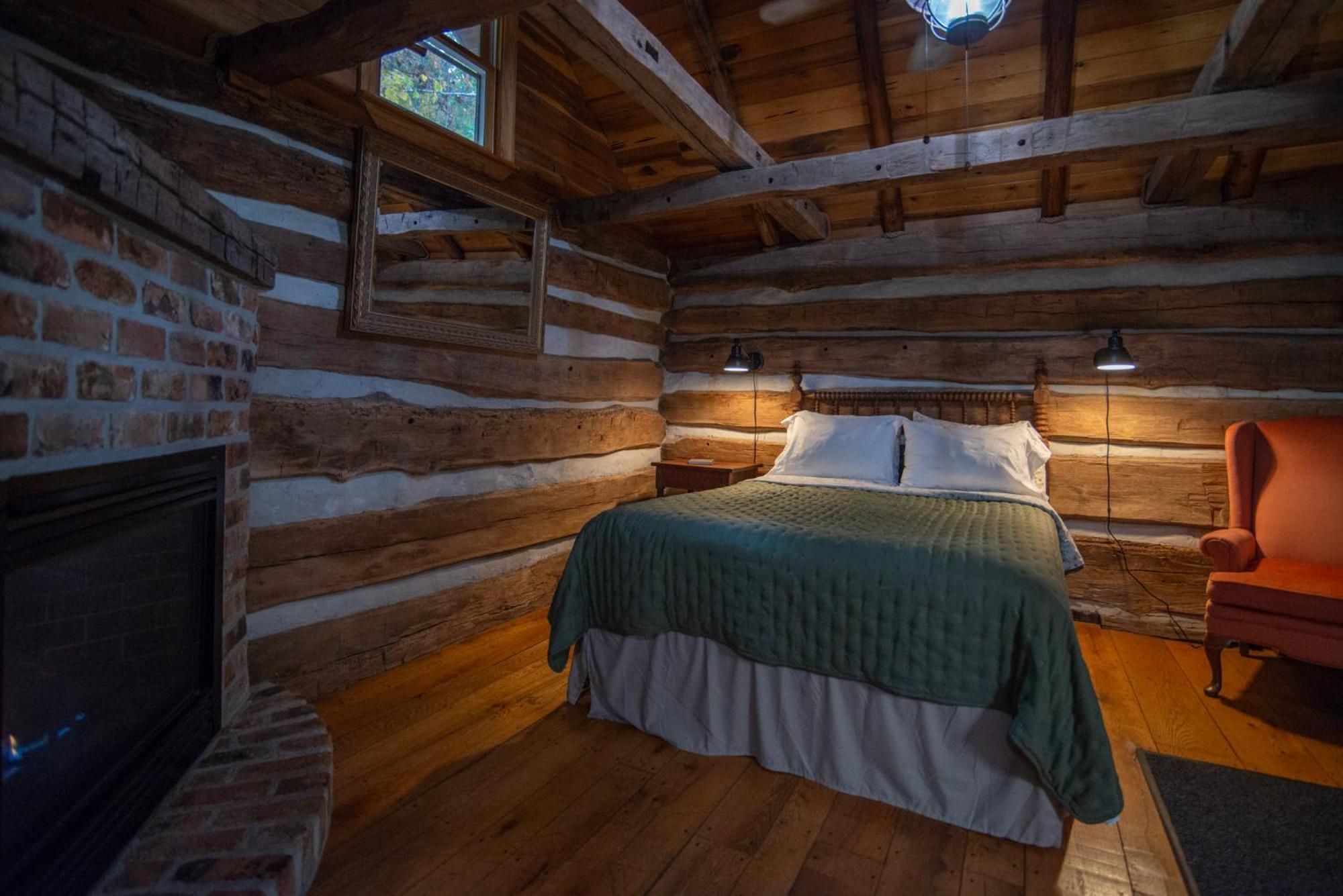 Moore House Inn & Cabins Marlinton 外观 照片