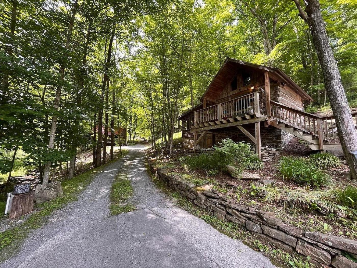 Moore House Inn & Cabins Marlinton 外观 照片