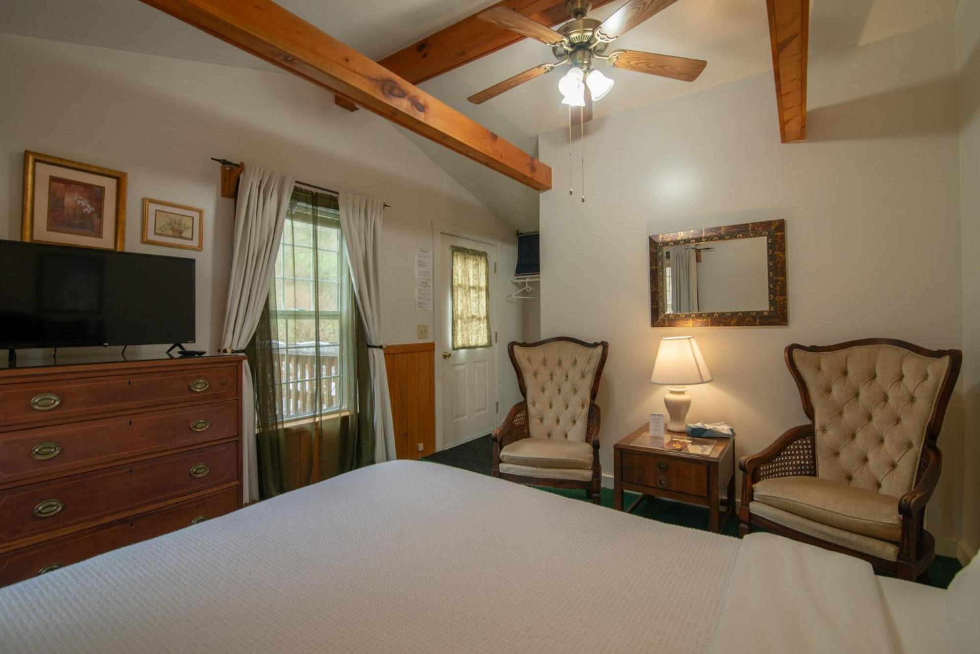 Moore House Inn & Cabins Marlinton 客房 照片